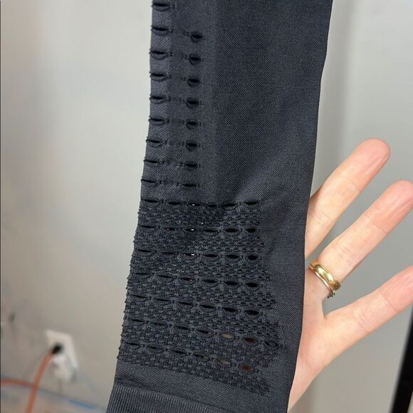 Gymshark Back Embellished Crop Top - Picture 6 of 10